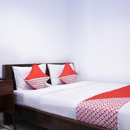 Oyo 245 Juana 21 Hotel Jakarta Ngoại thất bức ảnh