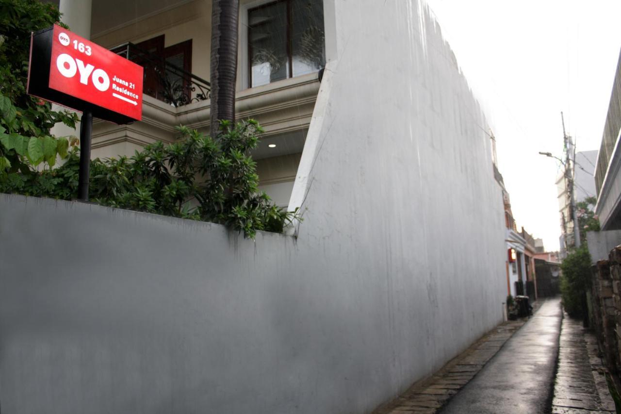 Oyo 245 Juana 21 Hotel Jakarta Ngoại thất bức ảnh