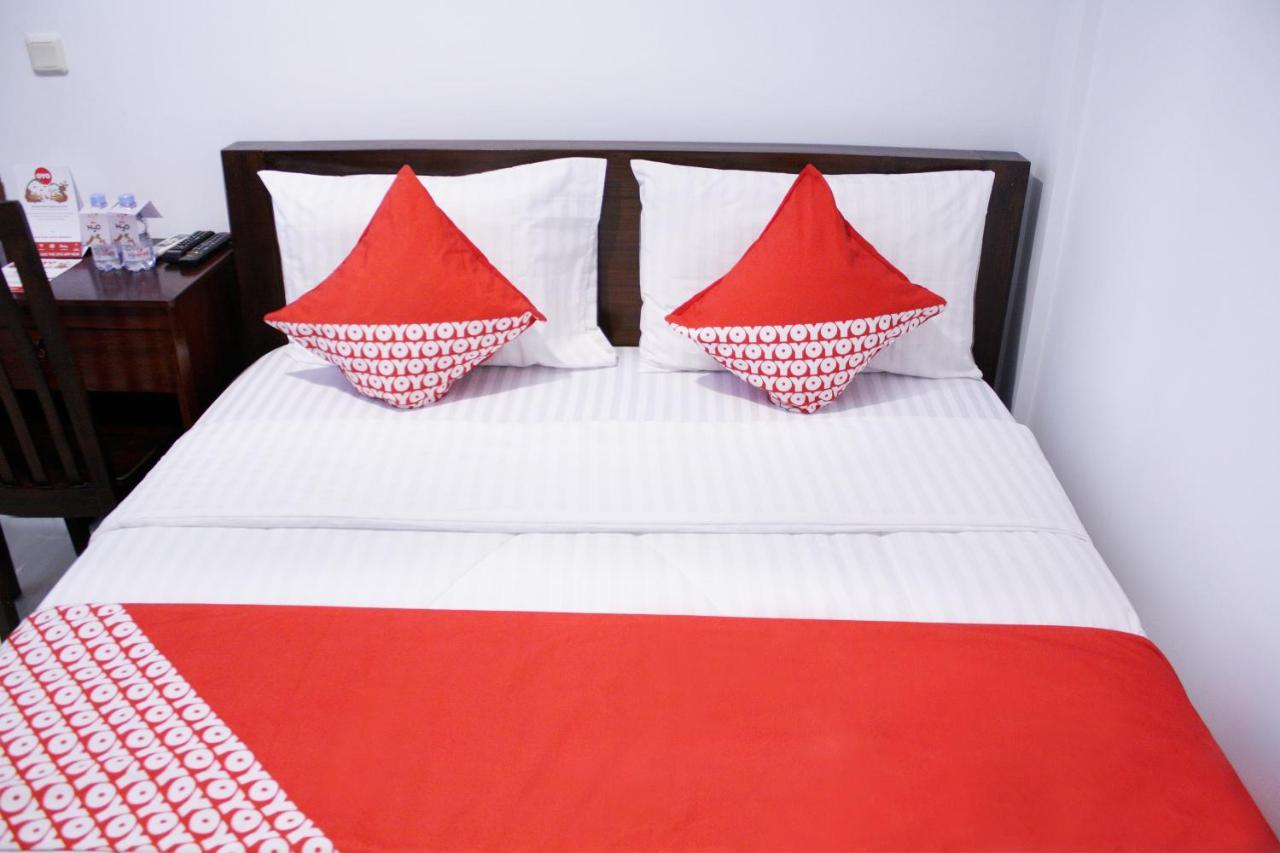 Oyo 245 Juana 21 Hotel Jakarta Ngoại thất bức ảnh