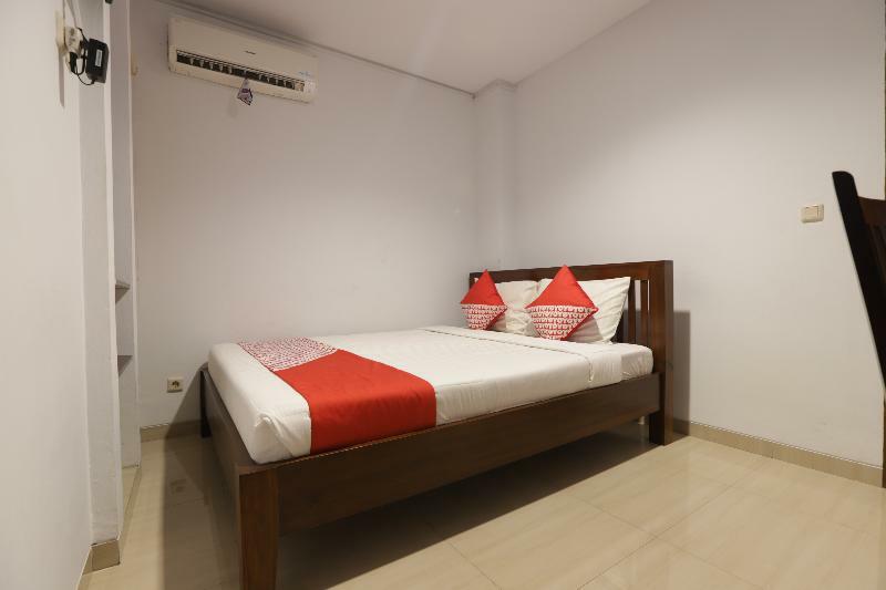 Oyo 245 Juana 21 Hotel Jakarta Ngoại thất bức ảnh